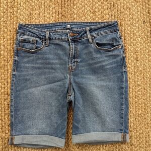 Women's Old Navy Rolled Light Blue Denim Jean Shorts